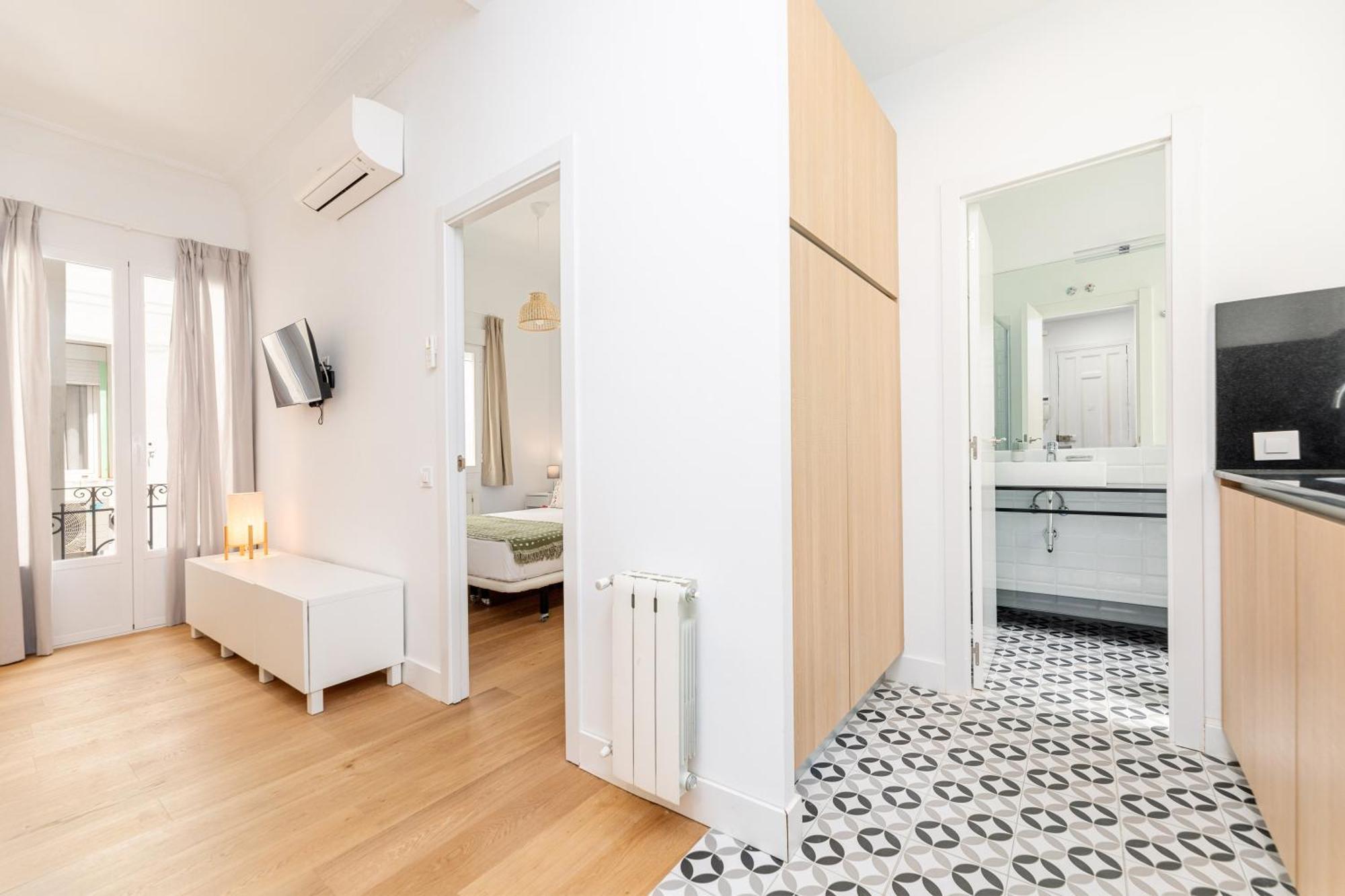 Montaber Apartments - La Paz Market มาดริด ภายนอก รูปภาพ