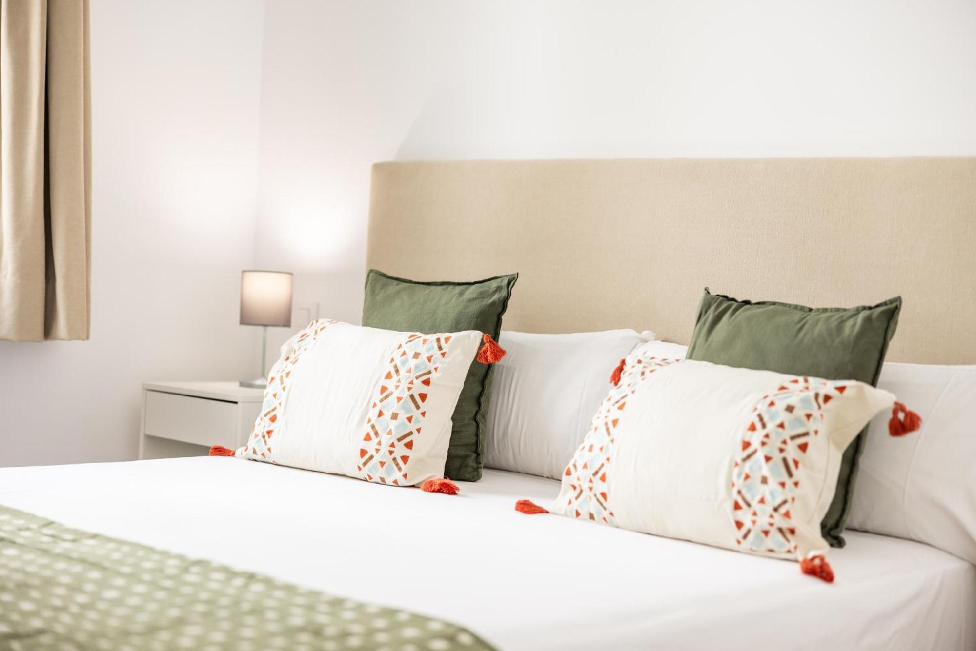 Montaber Apartments - La Paz Market มาดริด ภายนอก รูปภาพ