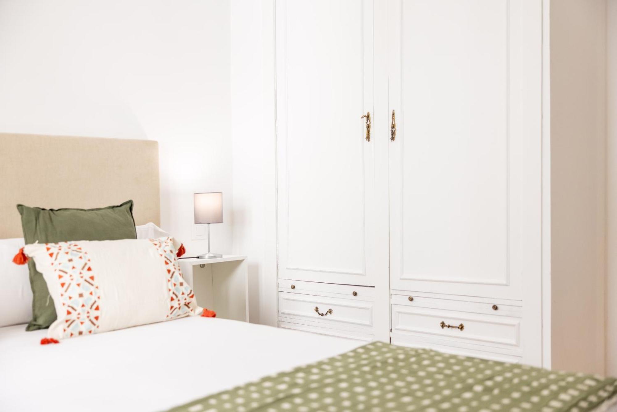 Montaber Apartments - La Paz Market มาดริด ภายนอก รูปภาพ