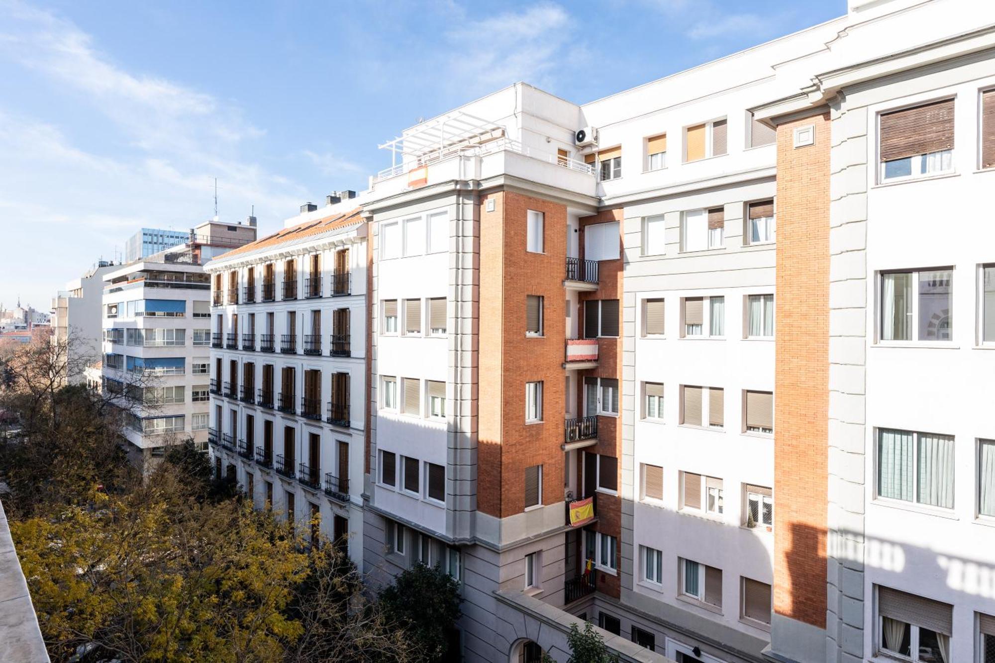 Montaber Apartments - La Paz Market มาดริด ภายนอก รูปภาพ