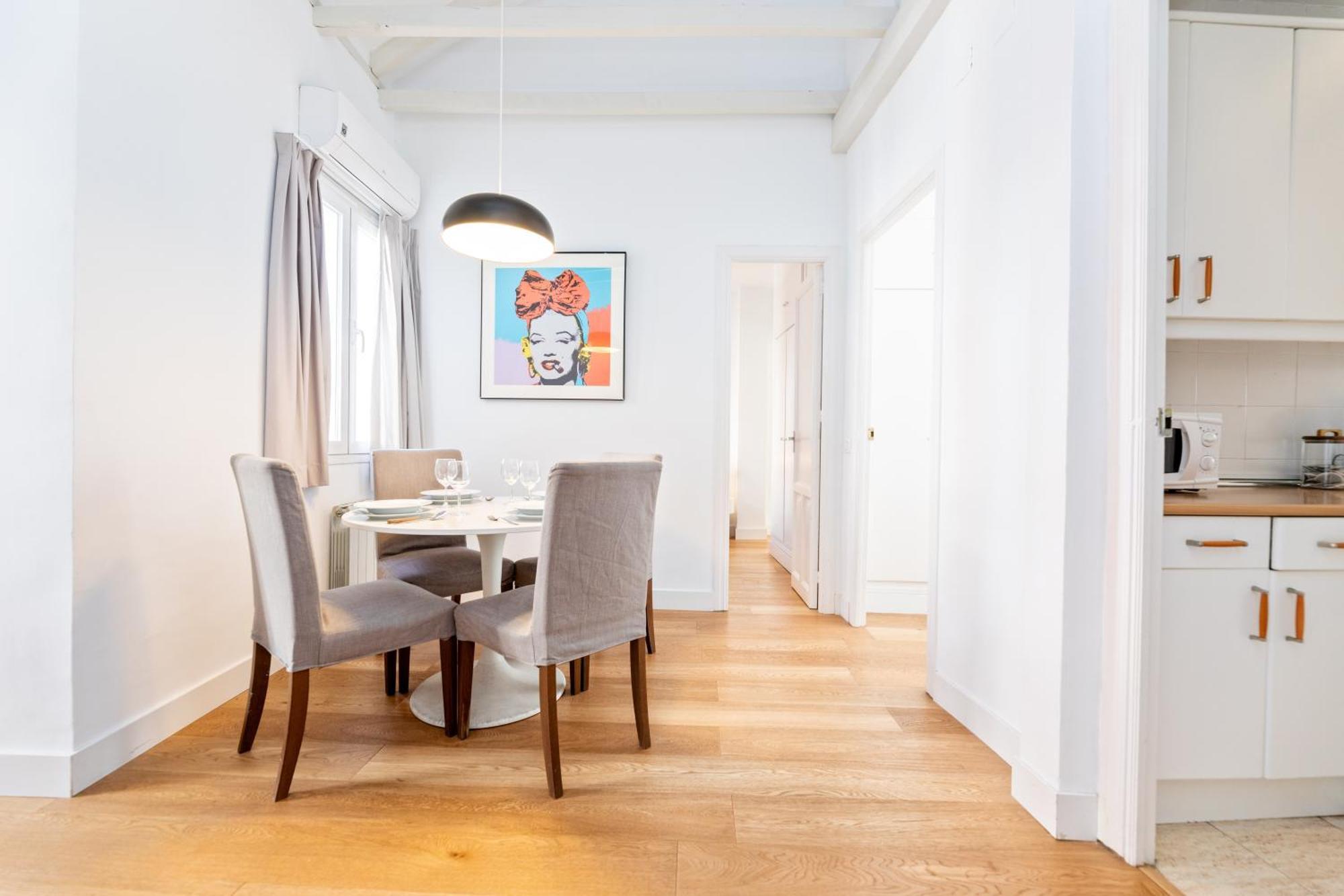 Montaber Apartments - La Paz Market มาดริด ภายนอก รูปภาพ