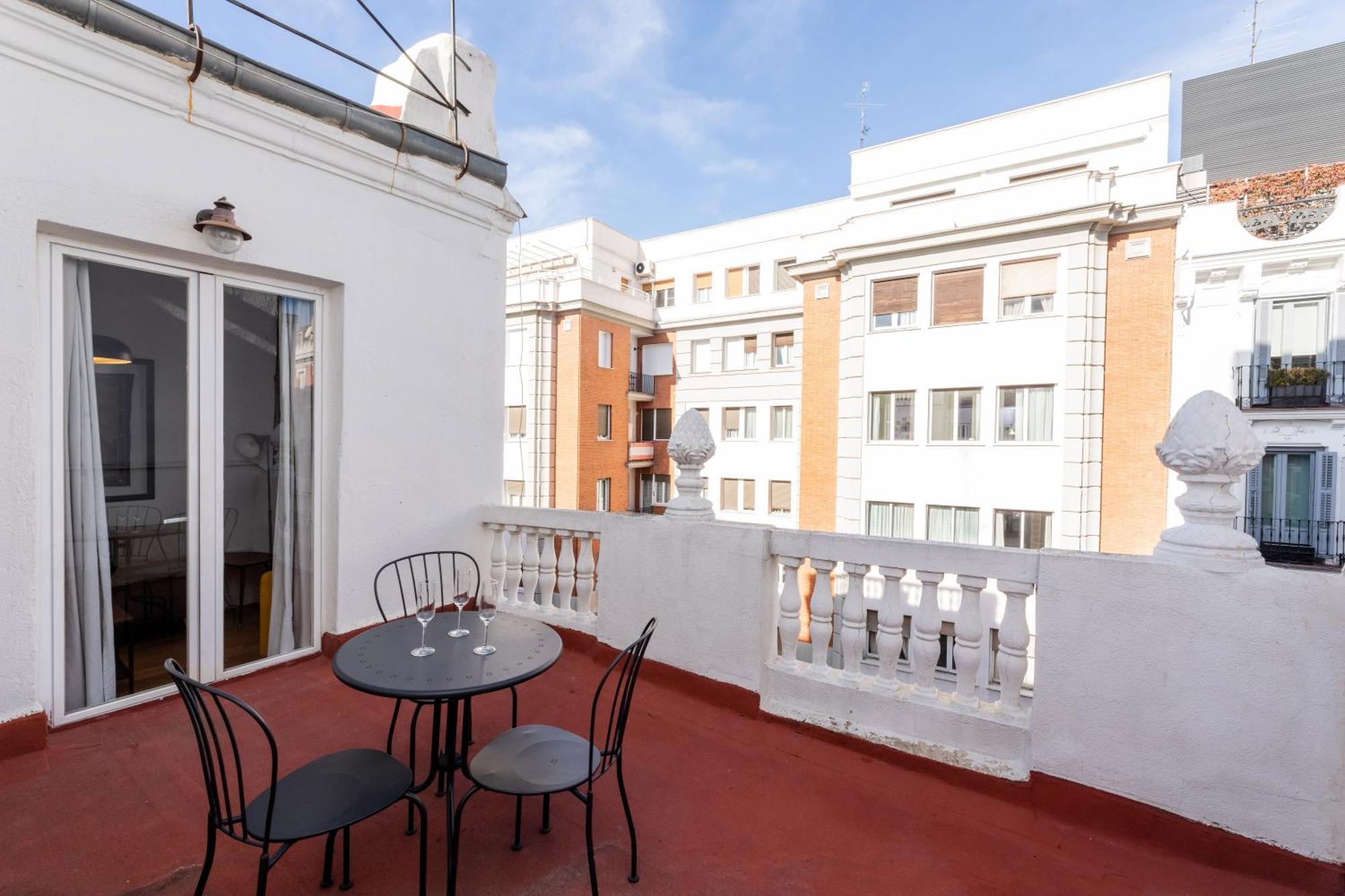 Montaber Apartments - La Paz Market มาดริด ภายนอก รูปภาพ
