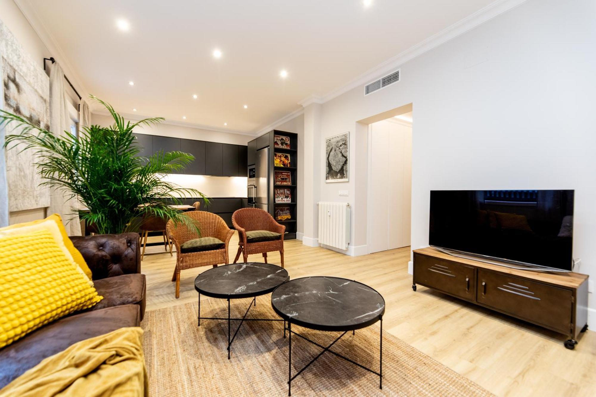Montaber Apartments - La Paz Market มาดริด ภายนอก รูปภาพ