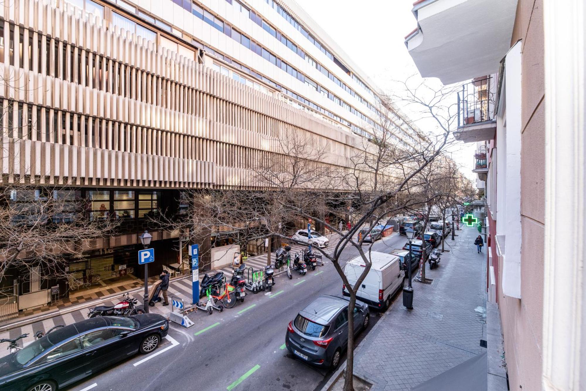 Montaber Apartments - La Paz Market มาดริด ภายนอก รูปภาพ