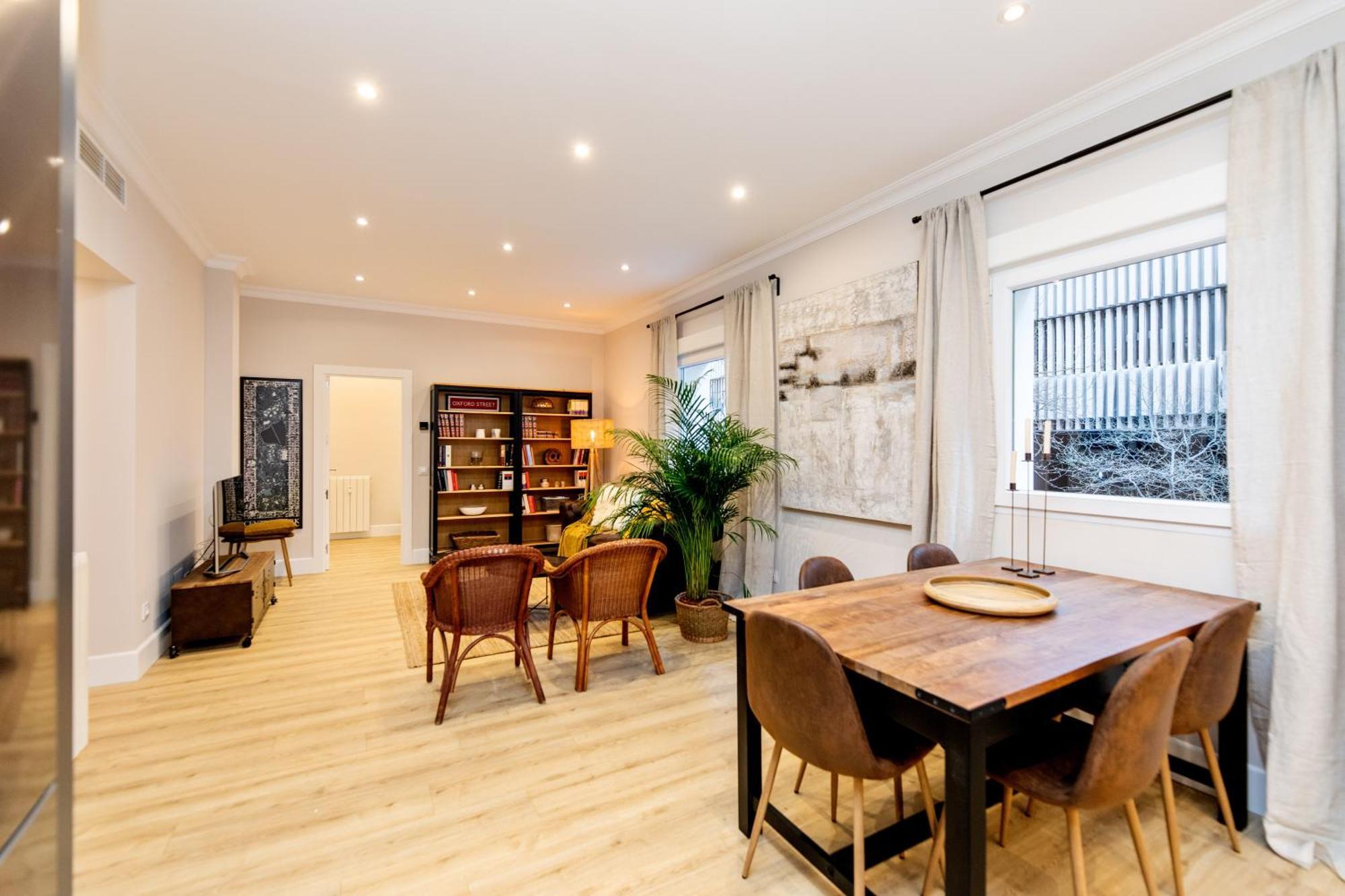 Montaber Apartments - La Paz Market มาดริด ภายนอก รูปภาพ
