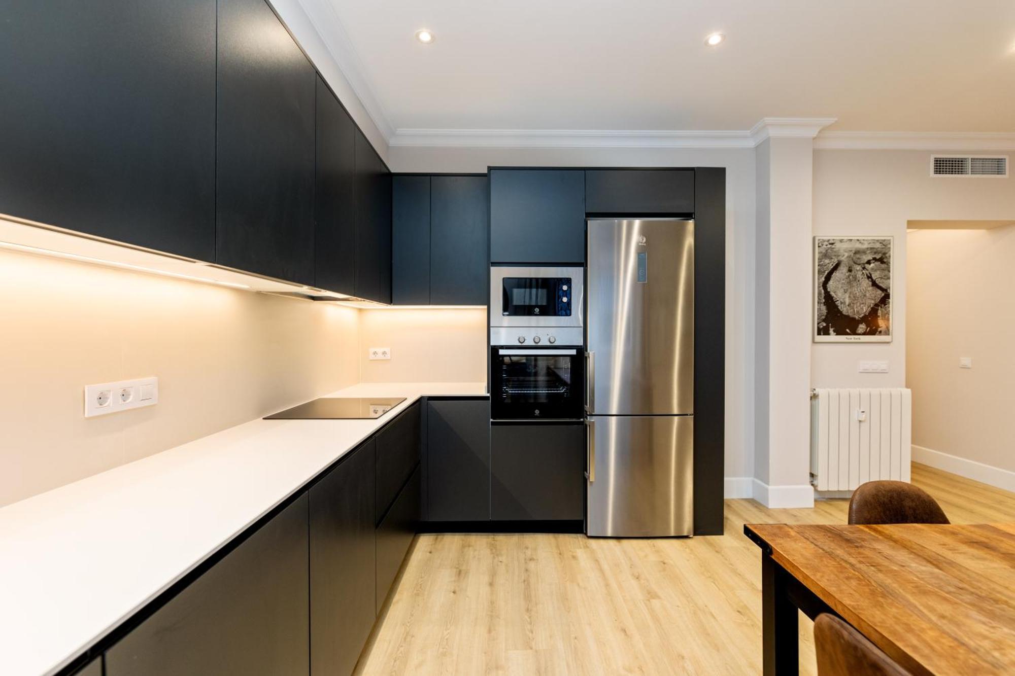 Montaber Apartments - La Paz Market มาดริด ภายนอก รูปภาพ